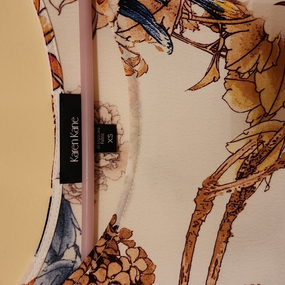 Summer blouse - Picture 2 of 3